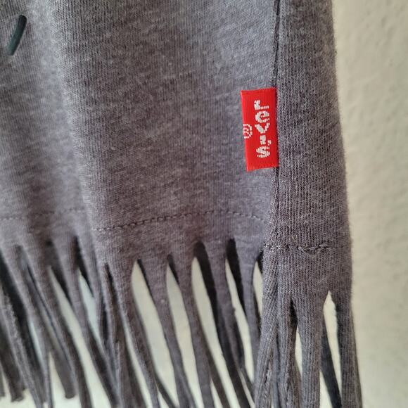 Levi's Girl's Charcoal Gray Western Fringe Star Theme Top Size Medium NWT Rodeo - Picture 4 of 8